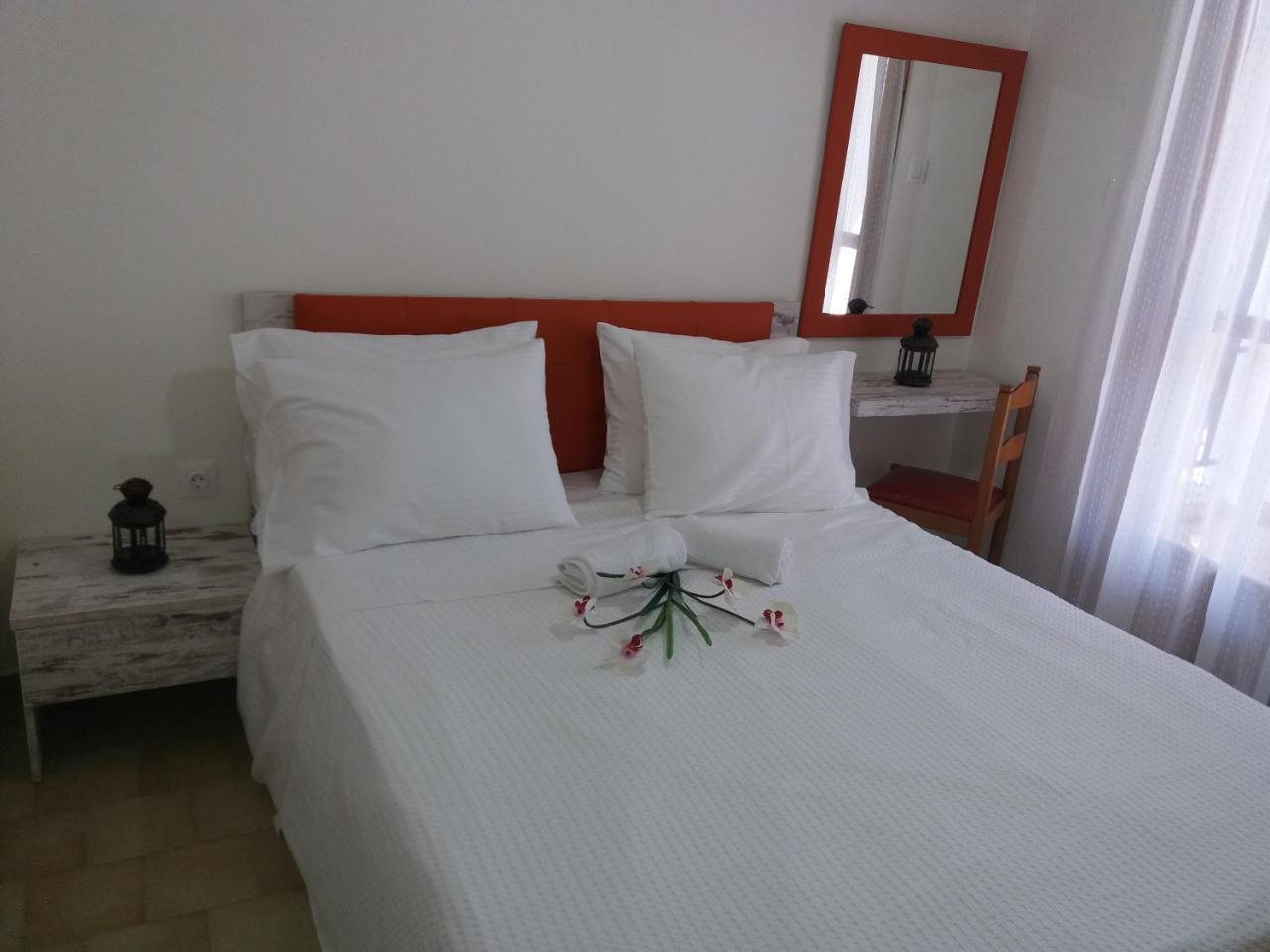 Platanos Apartment เนอามูดาเนีย ภายนอก รูปภาพ