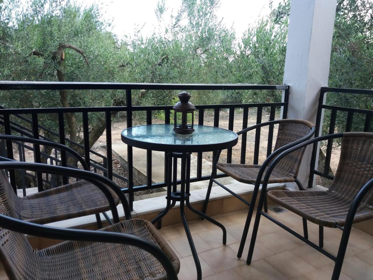 Platanos Apartment เนอามูดาเนีย ภายนอก รูปภาพ