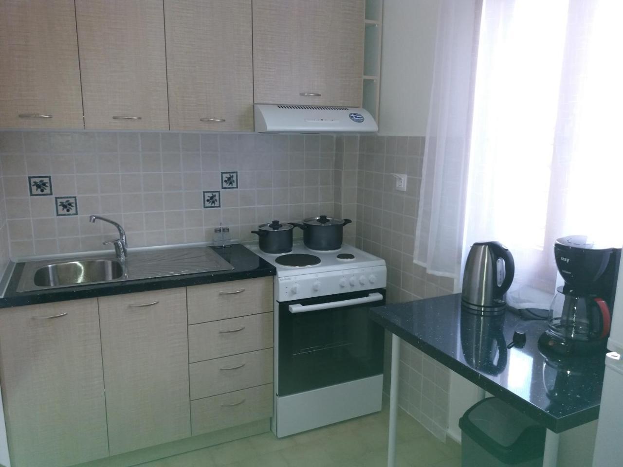 Platanos Apartment เนอามูดาเนีย ภายนอก รูปภาพ